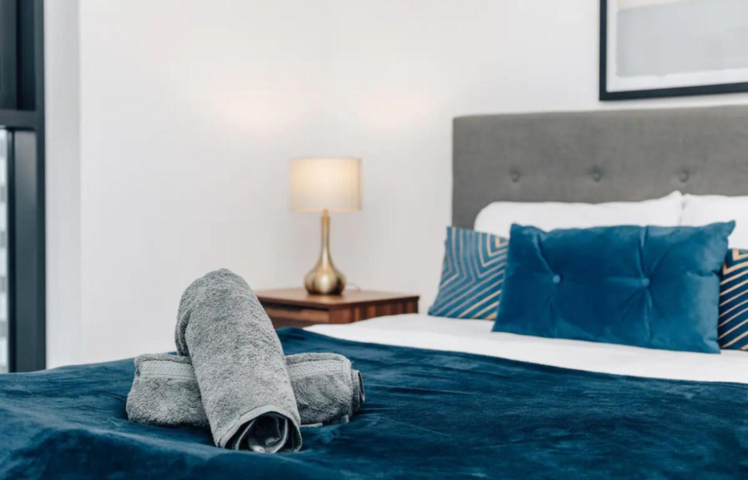 Luxury 2 Bedroom Apartment, Broad Street Birmingham Ngoại thất bức ảnh
