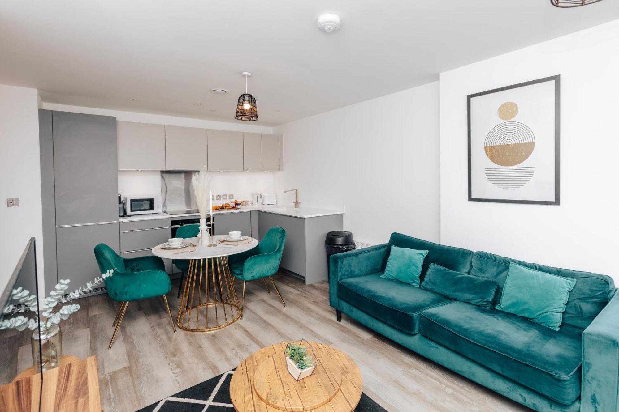 Luxury 2 Bedroom Apartment, Broad Street Birmingham Ngoại thất bức ảnh